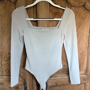 Aritzia Long sleeve Bodysuit